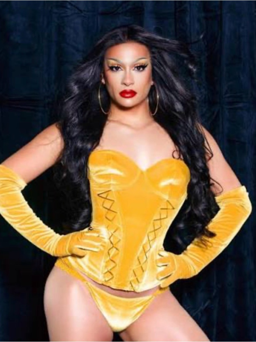 NWT Savage X Fenty Yellow Velvet Vixen Corset Velour Vixen Sexy Feminine